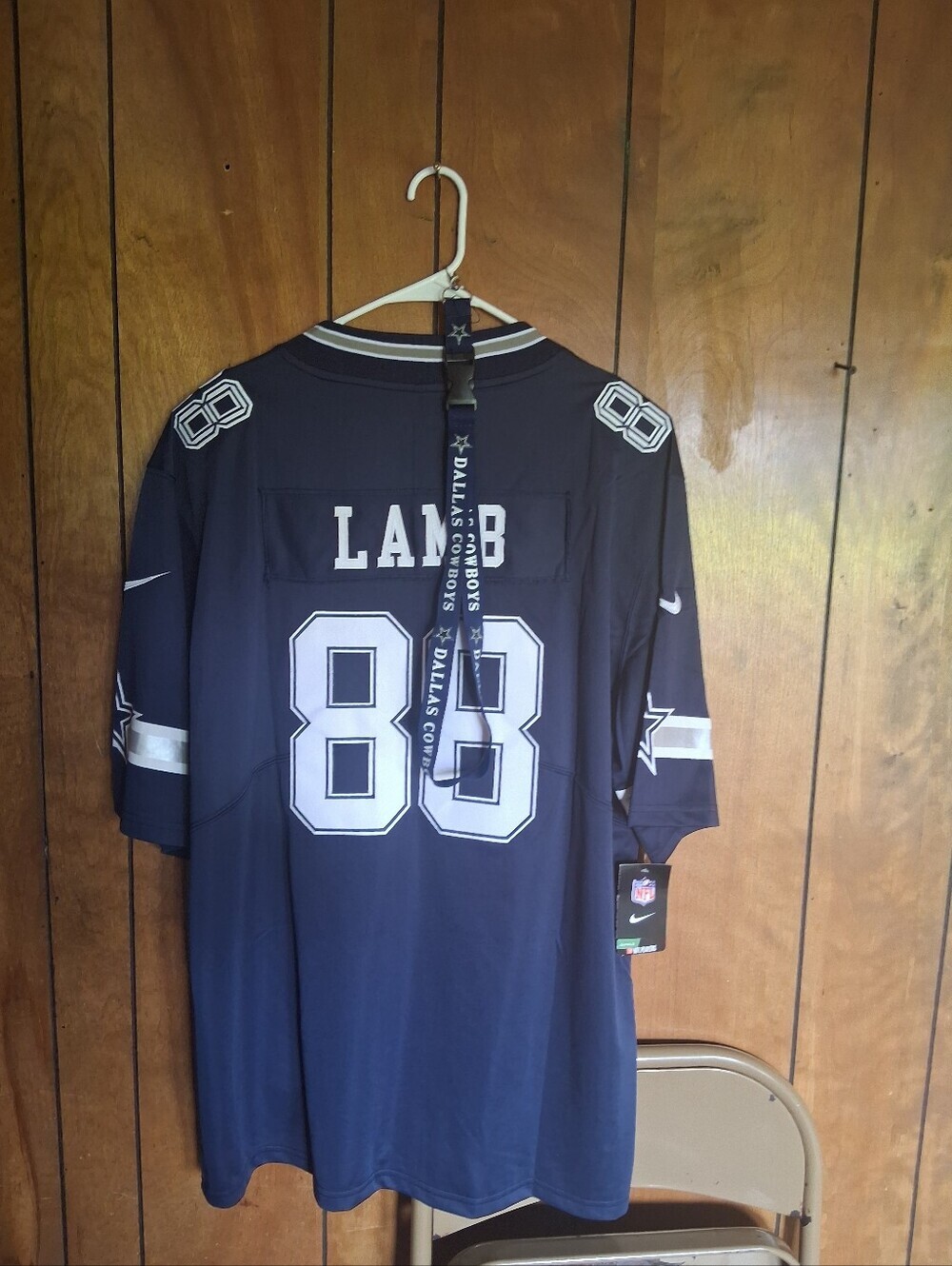 Dallas Cowboys lanyard with XXL CD Lamb jersey